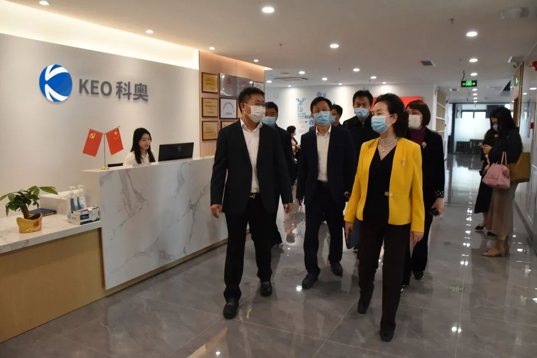 墙上乐虎游戏官网的字体需要P-.jpg